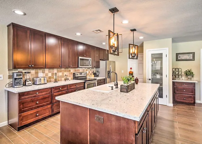 Havasu W/ Pool, Near London Bridge! *