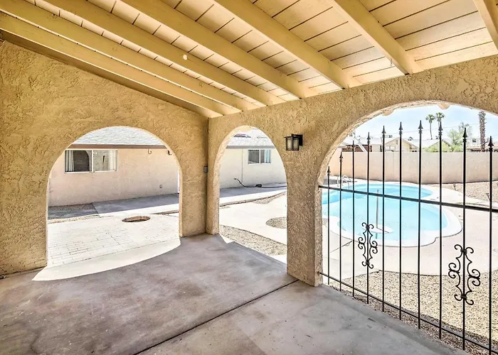 Hébergement de vacances Havasu W/ Pool, Near London Bridge!